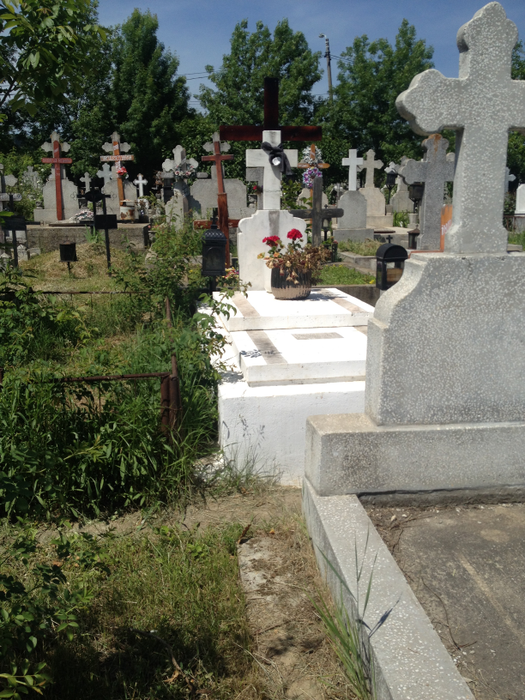 Mormântul lui Vasile Turcu arată foarte îngrijit