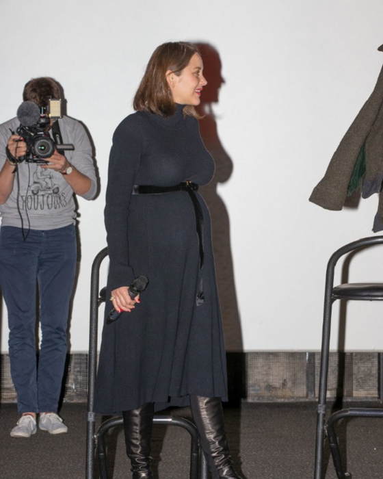 Presupusa amantă a lui BRAD PITT va deveni mămică! MARION COTILLARD şi-a etalat burta de gravidă la un eveniment monden