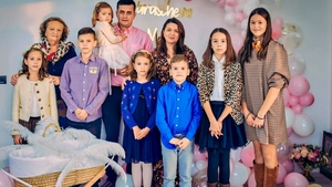 Motivul pentru care o familie cu 8 copii a ales să se întoarcă în România. De ce au plecat din Marea Britanie