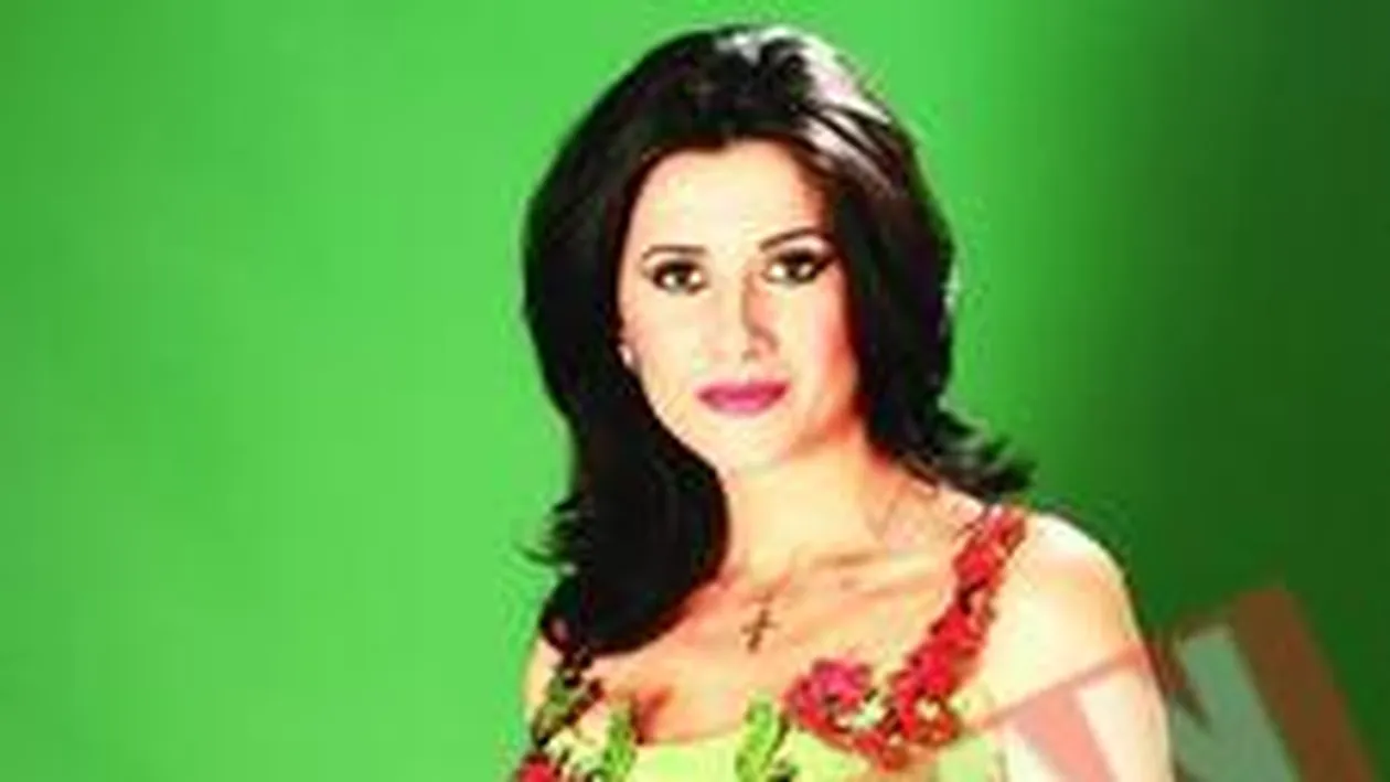 Iuliana Tudor se roaga la Dumnezeu sa le faca fata lui Bush si Putin