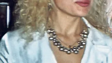 Partida de sex cu pistolul la tampla in bordelul VIP din Cluj