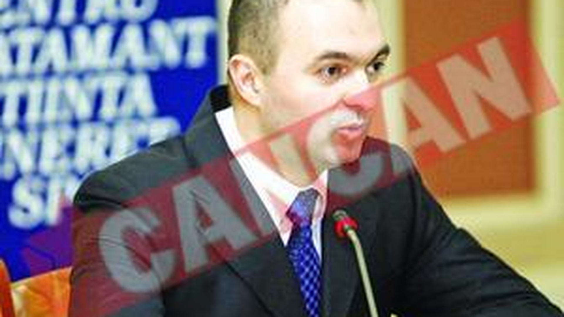 Ministrul Educatiei si-a facut operatie estetica