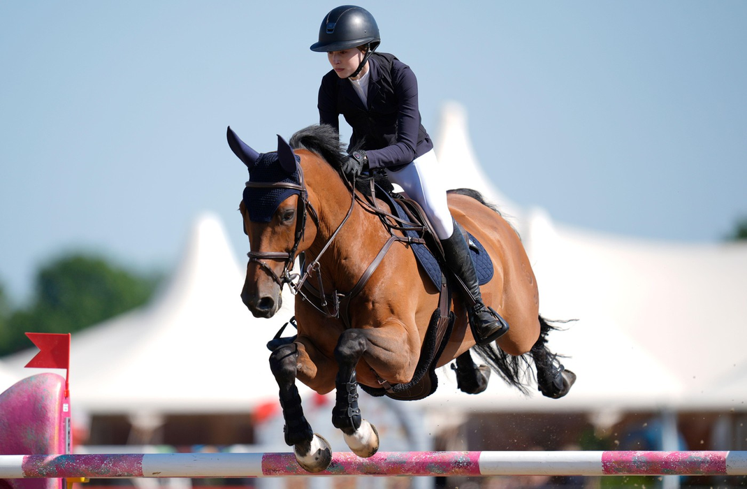 Eve Jobs în timpul Royal Windsor Horse Show de la Castelul Windsor din Berkshire. 16 mai 2025. Foto: Profimedia