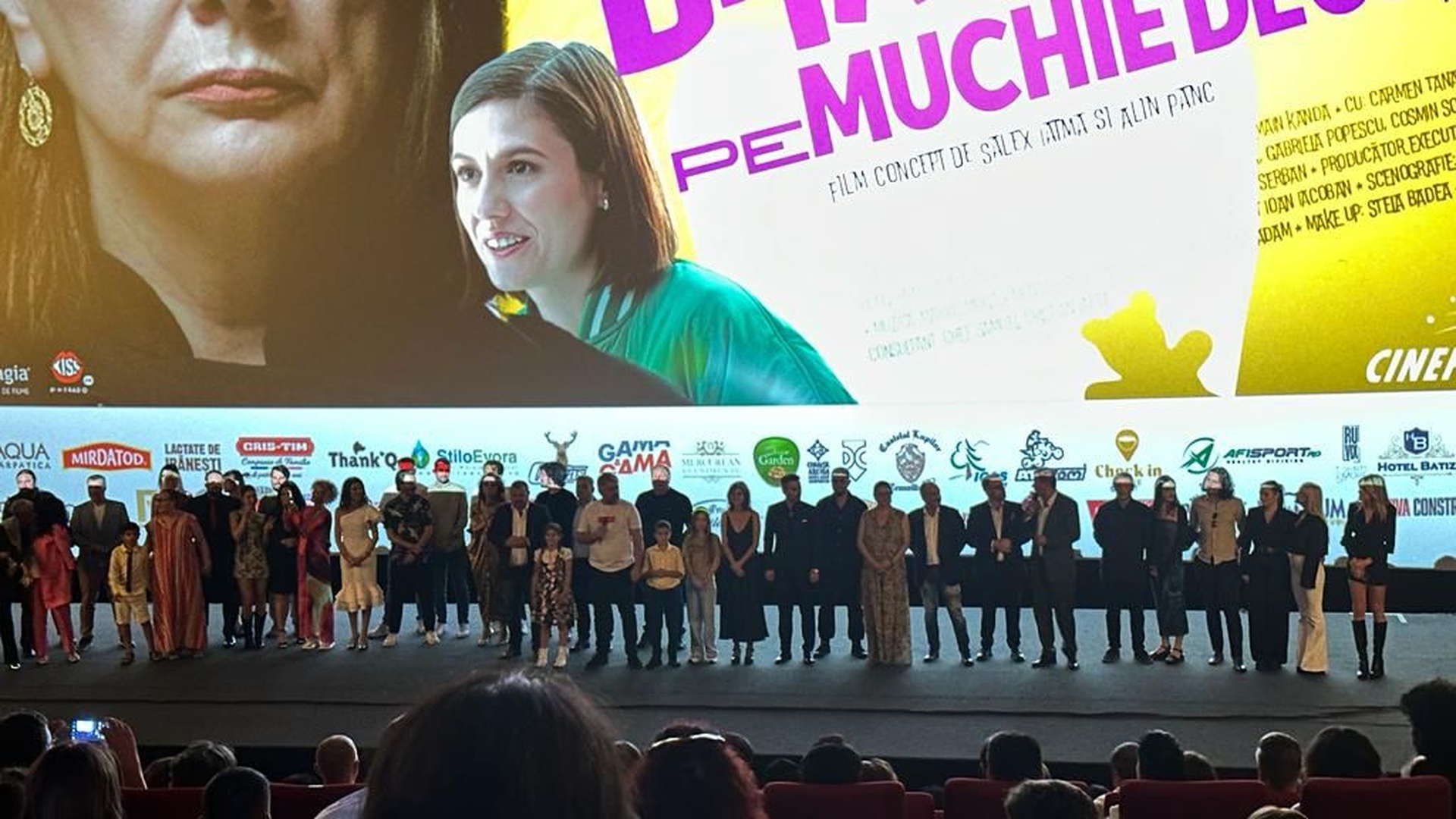 Sute de oameni la avanpremiera de gală a comediei “Dragoste pe muchie de cuțit”, de la Cineplexx Băneasa