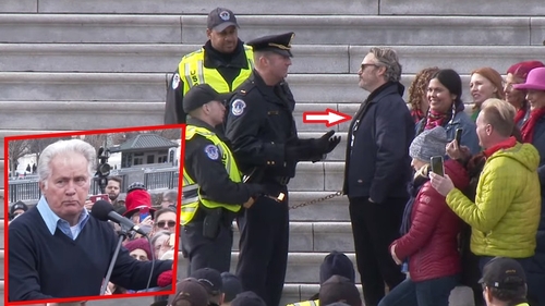 Actorii Joaquin Phoenix și Martin Sheen, arestați în timpul protestului din Washington privind problemele climatice. Explicațiile incredibile ale polițiștilor
