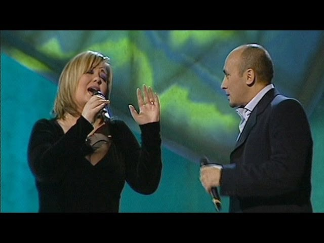 Marcel Pavel și Monica Anghel pe scena Eurovision în 2002