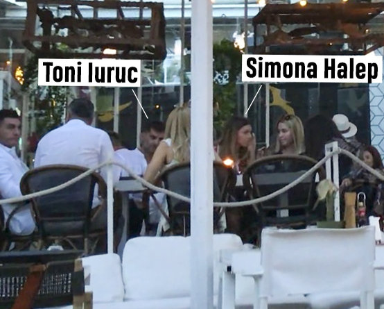 Simona Halep și Toni Iuruc alături de câțiva prieteni la un restaurant din Mamaia