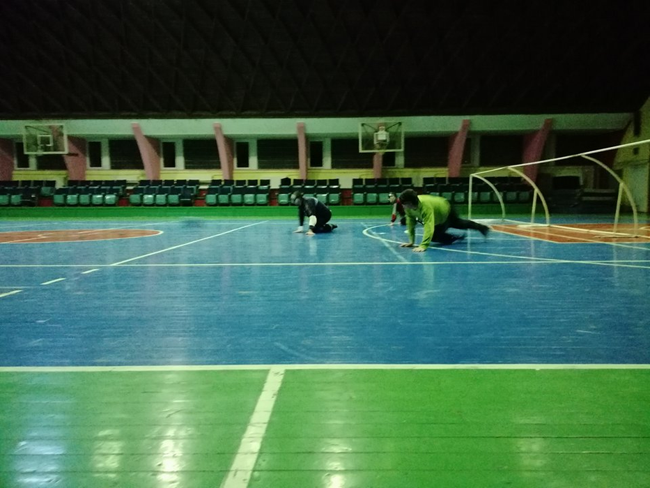 Sportivii se antrenează pentru următorul meci