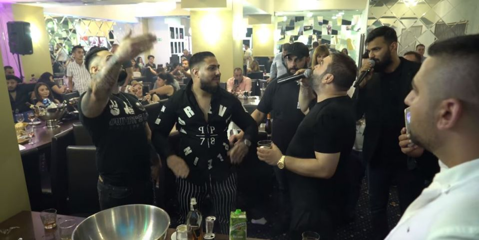 Imagini ireale! Câți lei a câștigat Florin Salam din dedicații de la interlopi, pentru o singură melodie