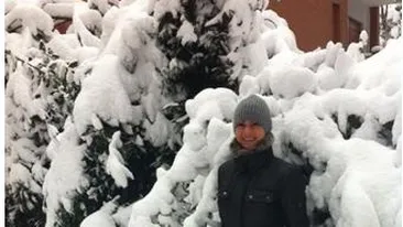 Ramona Badescu, inzapezita in nametii din Roma! Uite cum a fost surprinsa de ninsorile abundente!