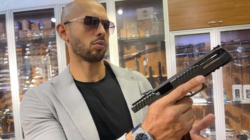 ”Cobra” Tate, criză de nervi după ce a fost interzis pe Facebook și Instagram