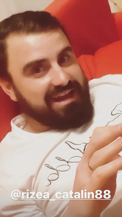 Adda și-a prins soțul cu poze XXX în telefon, primite de la câteva femei: “Îți trag una acum”. Declarațiile incredibile ale cântăreței