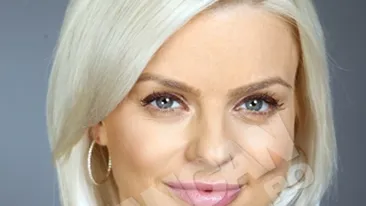 Jojo foloseste ulei de migdale si ceai verde pentru ingrijirea parului