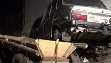 Trei hoti din Targoviste au furat o caruta ca sa fure, mai apoi, o masina