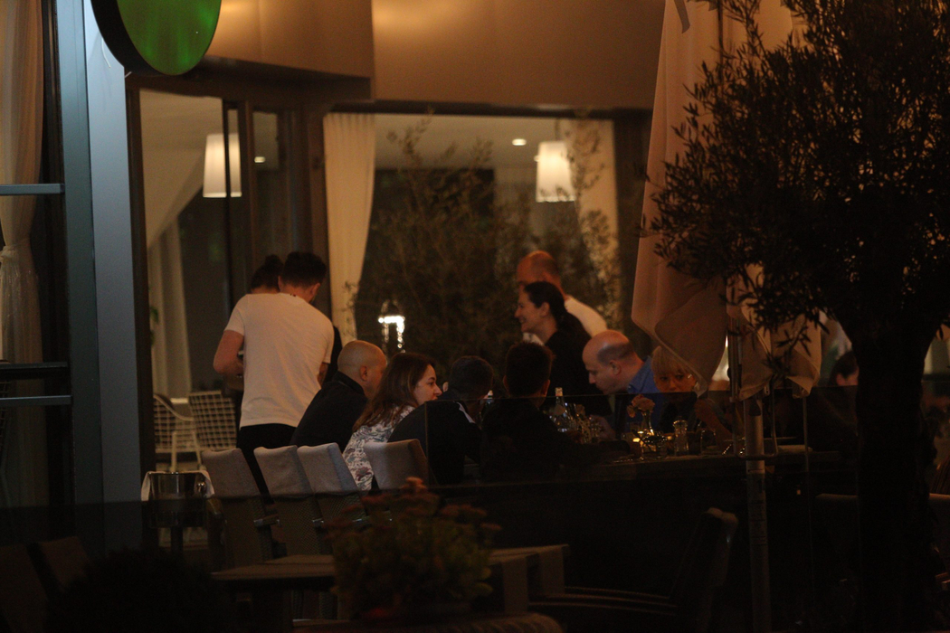 Familia Huidu a ieșit la cină, la un restaurant din Herăstrău
