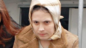EXCLUSIV Mama din Brașov care și-a decapitat bebelușul cu un satâr a fost eliberată!