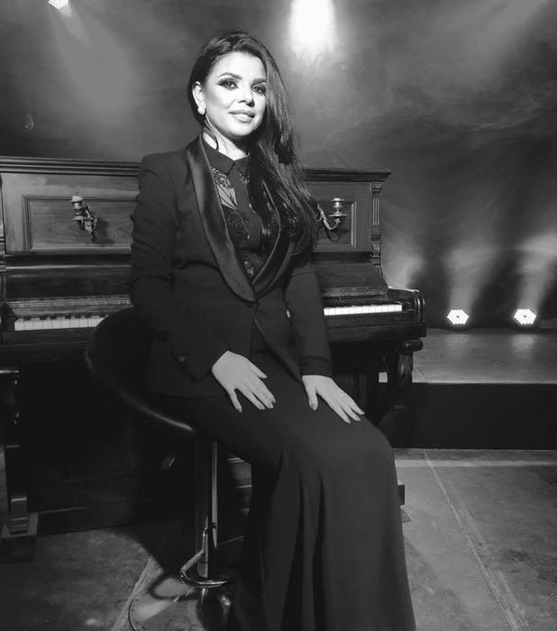 Laura Vass a fost abuzată la 18 ani. Abia acum a găsit puterea să vorbească despre traumă: “Cu atâta suferinţă, să apuc pe calea drogurilor”