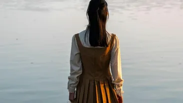 Vedeta din România care a fost abuzată ani de zile de unchiul ei: „Nu este ușor să nu te simți viu în viața ta”