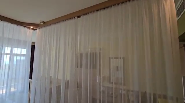 Cum arată cazarea de 1.700 de lei pe noapte pe care un român a închiriat-o în Albena, Bulgaria