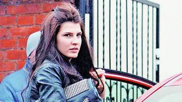 Hipnotizata in preajma lui Ropotan! Raluca Ogica a facut praf regulile de circulatie