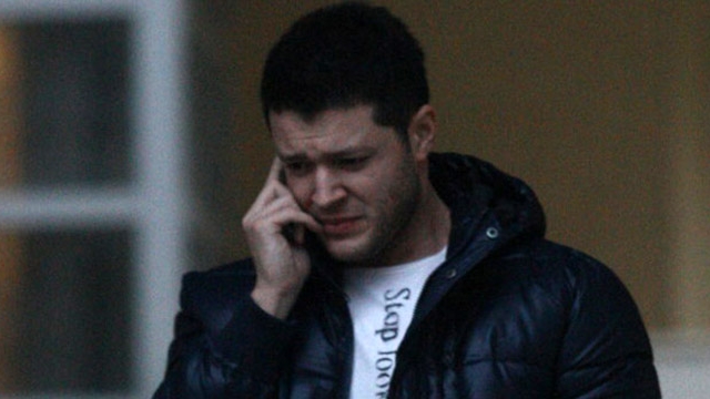 Dupa ce a petrecut azi-noapte cu tatal Biancai, Victor a scris asta pe Facebook: "M-am trezit, unde mi-e....?"