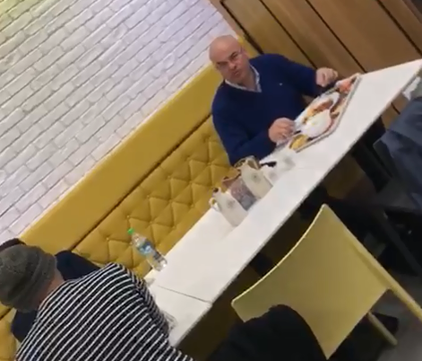 Acesta a plătit 19 lei pentru un meniu