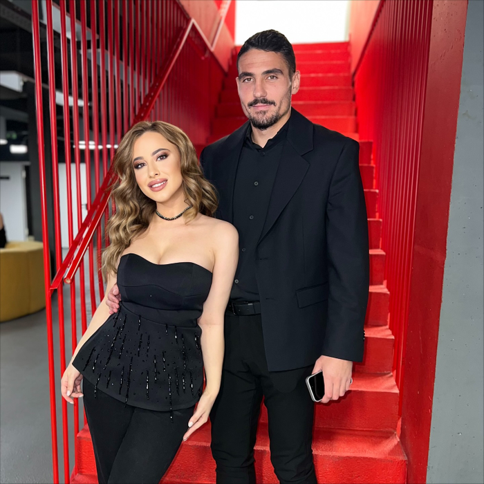 Telespectatorii au rămas perplecși când au văzut-o! Prezentatoare celebră, de nerecunoscut în propria emisiune