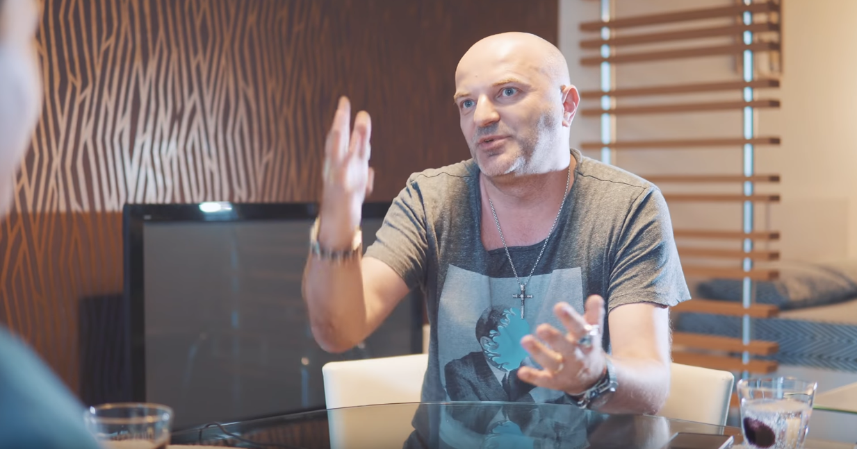 Dan Capatos a spus adevărul despre bătaia dintre Nicolae Guță și iubita lui gravidă de la Antena 1. A fost o făcătură
