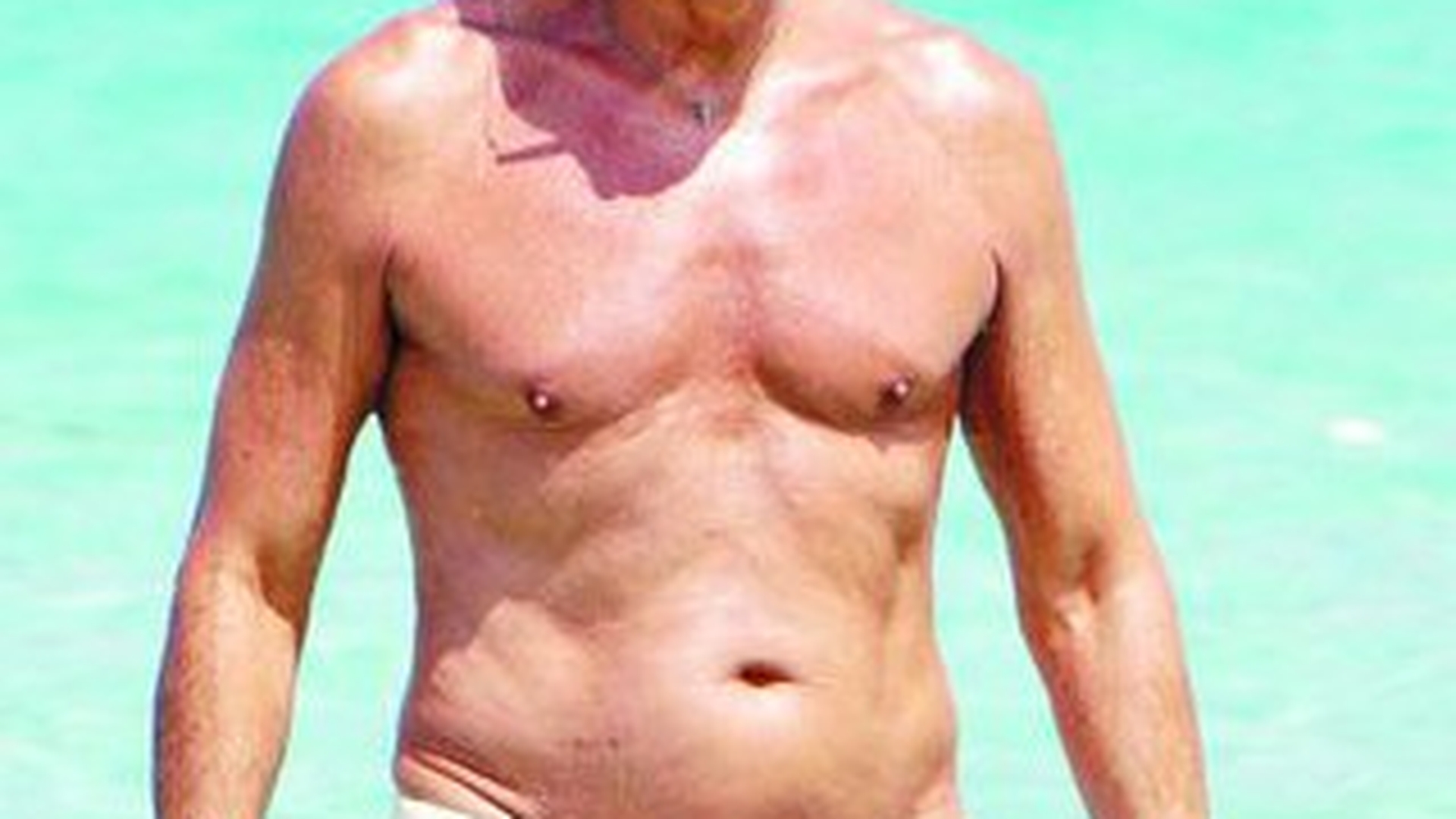 I-a vandut insula Skorpios lui Giorgio Armani