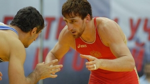 NEAŞTEPTAT! Un luptător rus şi două spotive din Ucraina au primit cetăţenie română şi vor reprezenta ţara noastră la Olimpiada din Brazilia 