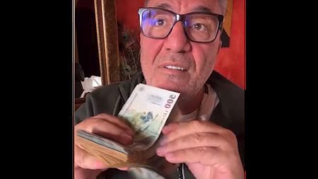 "Cu femei la stradă mă ocup". Nelson Mondialu şi-a pus Tik Tok-ul în cap, după ce şi-a arătat cărămizile de bani