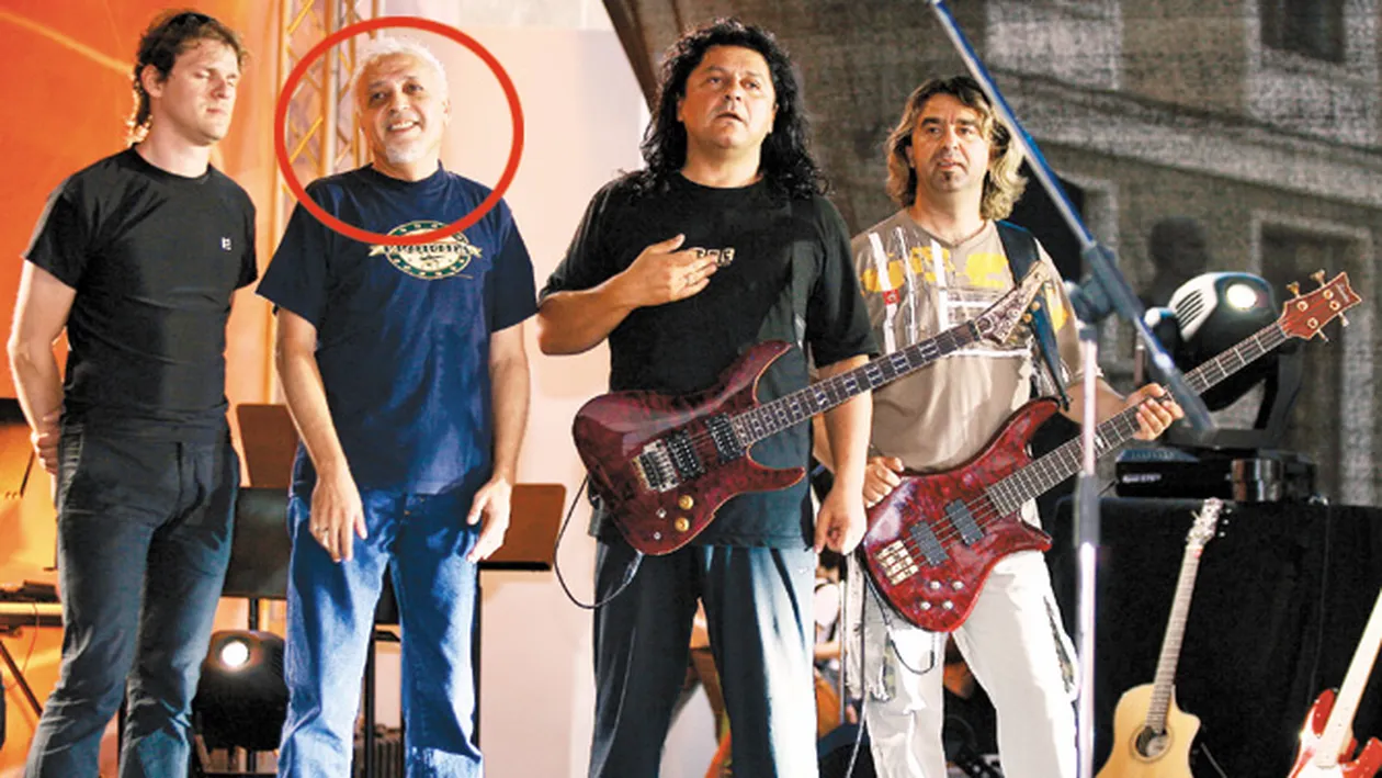 Compact si-a pierdut bateristul!