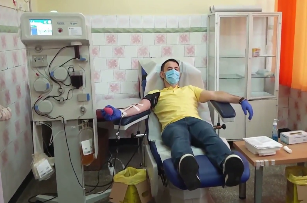 Gest emoționant al polițiștilor din Argeș. Au donat sânge pentru colegele lor, diagnosticate cu o boală cruntă