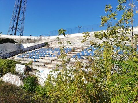 Stadionul Municipal din Bacău, fost ”Dumitru Sechelariu”, a a ajuns de nerecunoscut