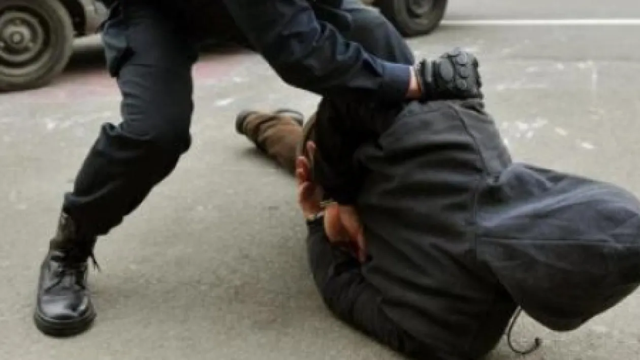 Membru al clanului Sadoveanu, snopit în bătaie pe străzile din Londra