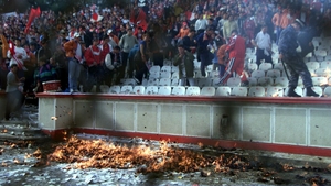De la incendiul de pe stadionul Ghencea din 1997 la Rapid – Dinamo 2026: cronica unui eșec repetat