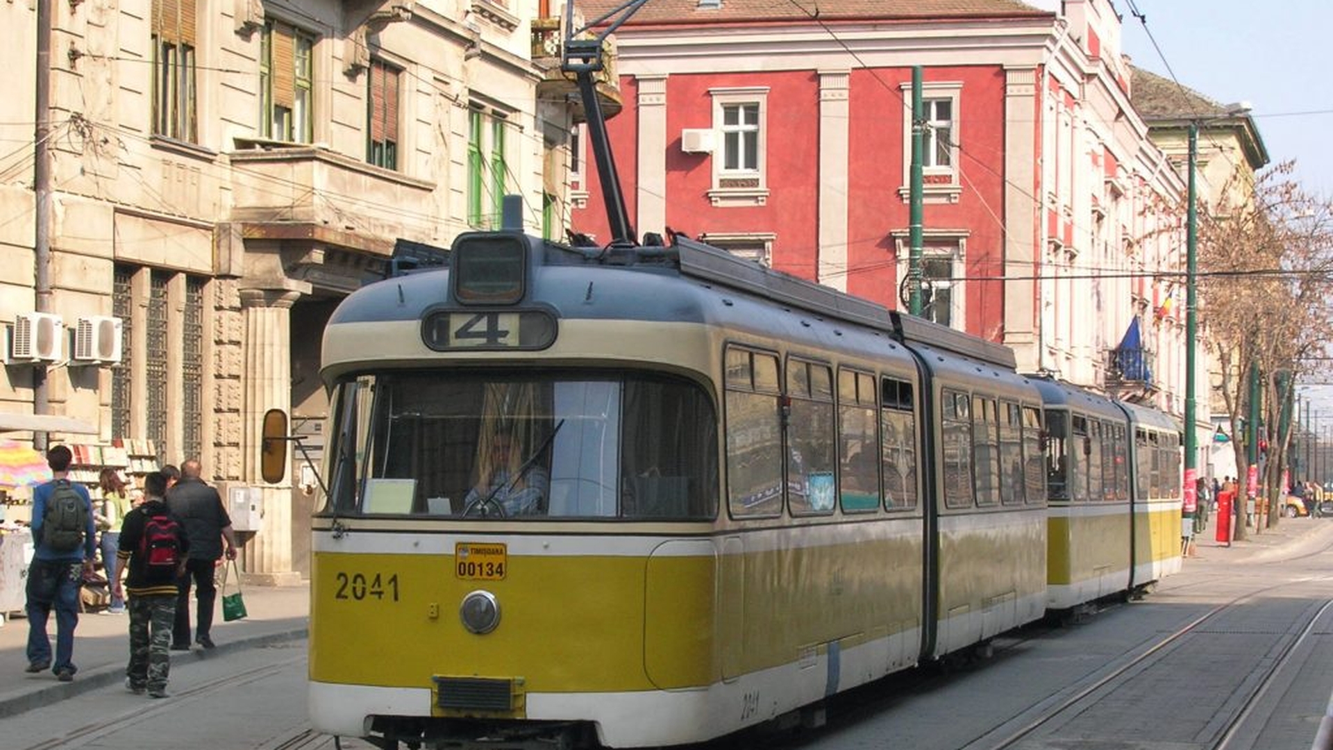 Caz uluitor în Timișoara! Două persoane au fost rănite după ce un tramvai fără vatman a scăpat de sub control