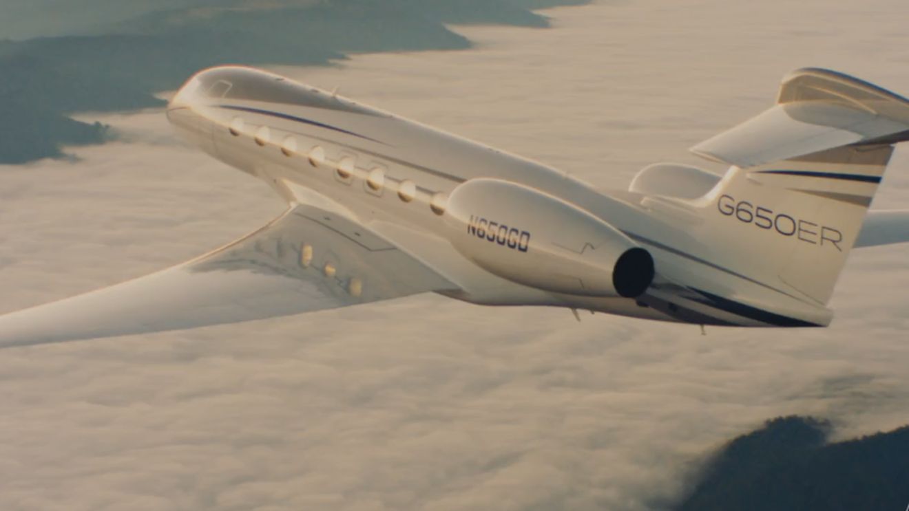 Panică totală! Două avioane pline cu pasageri s-au ciocnit înainte de decolare