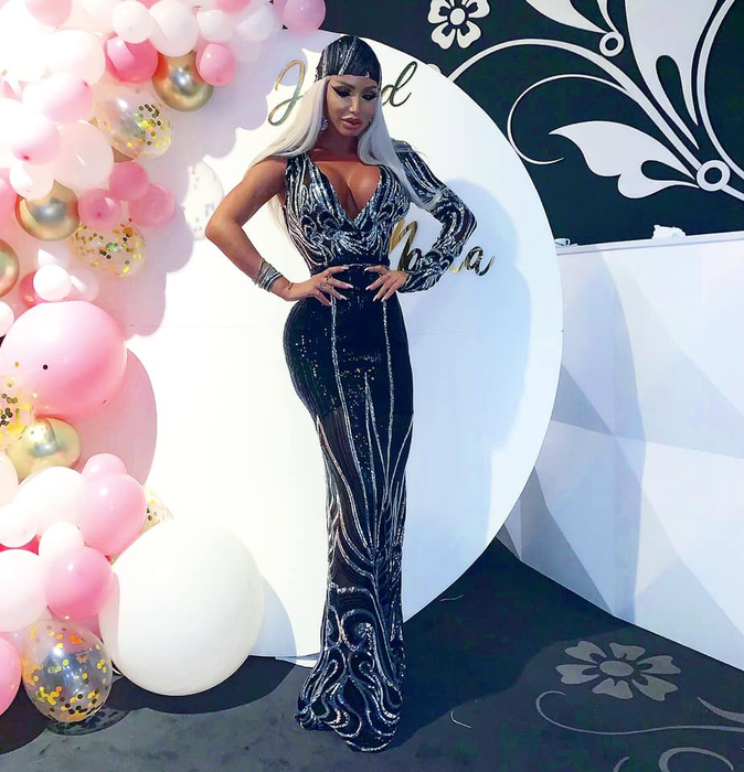 Cum a ajuns Loredana Chivu bombă sexy. Ce ascunde fundul ei bombat