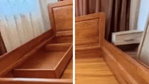 Val de ironii pe internet, după ce ANAF a scos un pat la licitație: ”Aveți și pătrunjel confiscat?”