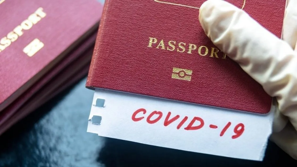 Ce se întâmplă cu pașapoartele pentru vaccinare împotriva COVID-19? Ce decizie se va lua