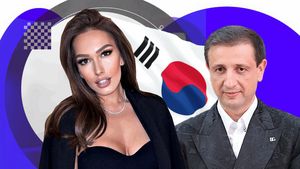 BOMBĂ pe scena mondenă a Capitalei! ”Prințesa ochelarilor” l-a părăsit pe ”Droopy”!