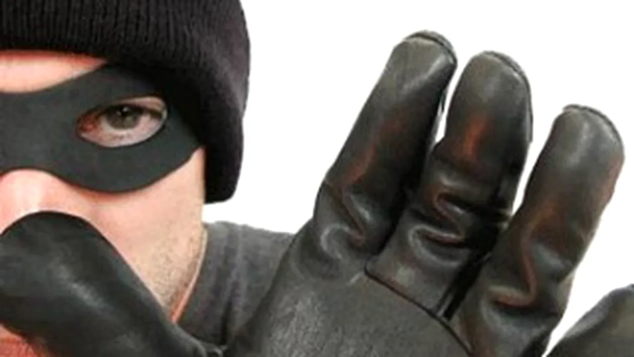 MARE ATENTIE! Hotii prefera sa dea spargeri joia si in weekend!