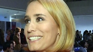 Am aflat motivul uluitor pentru care Andreea Esca nu isi schimba coafura! VEZI ce legatura exista intre parul ei si Mercedes! O sa ramai uimit