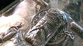 Patru barbati au furat moastele Sfantului Nectarie de la Biserica Radu Voda