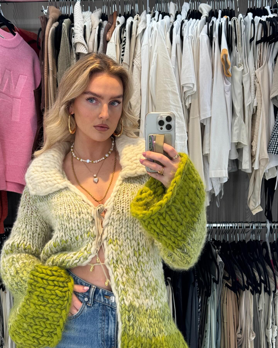 Perrie Edwards, sursa- captură social media Perrie Edwards