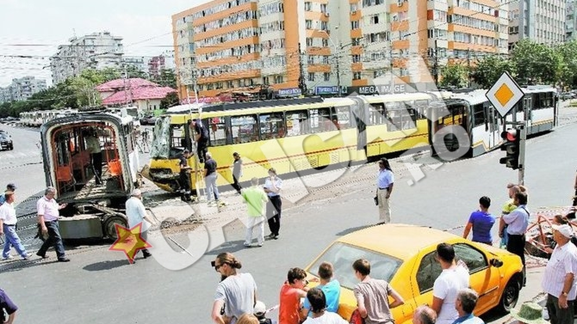 Salvatorul calatorilor raniti in urma ciocnirii a doua tramvaie in Rahova: "Nu se ajutau intre ei pentru ca erau in stare de soc"