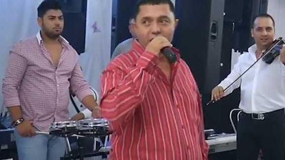 Falimentul nu l-a dezarmat! Nicolae Guță e, acum, patron de restaurant