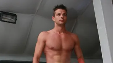 Ricky si-a inscriptionat masina Tu da bi da best?