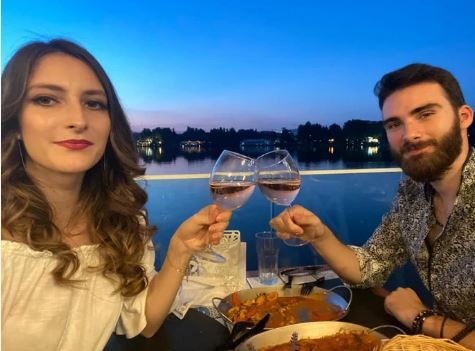 Octavian Ene și Carmen Mărgărit, la un pahar cu vin